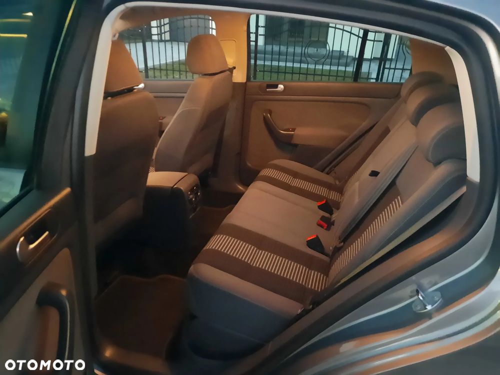 Volkswagen Golf Plus 1.6 United - 15