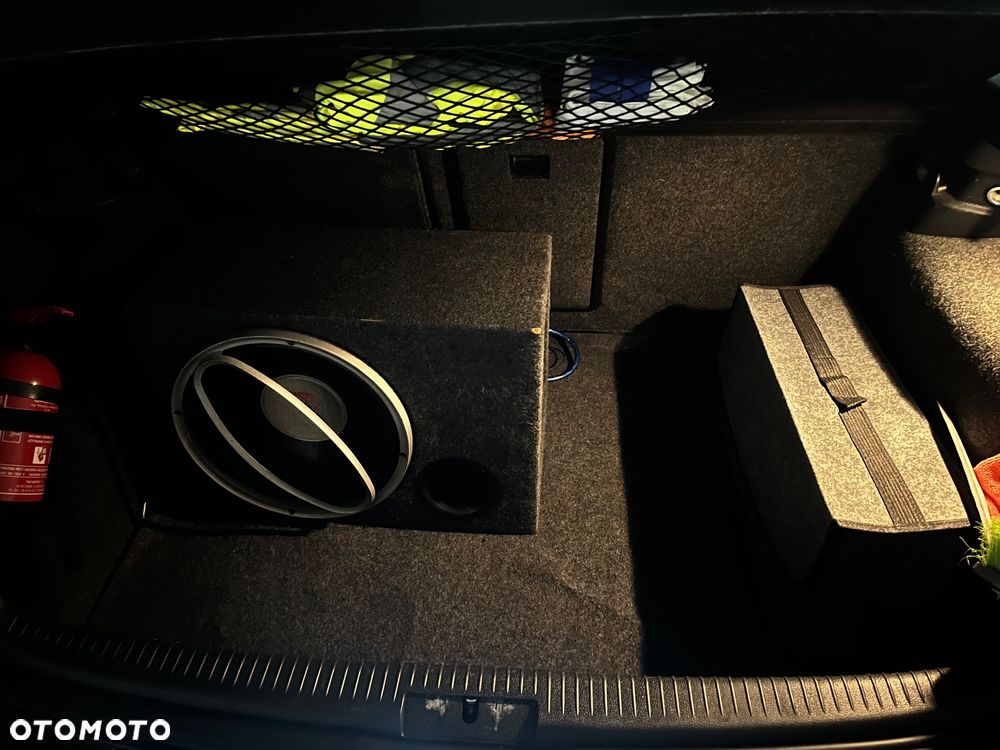 Volkswagen Golf 2.0 TDI Comfortline - 8