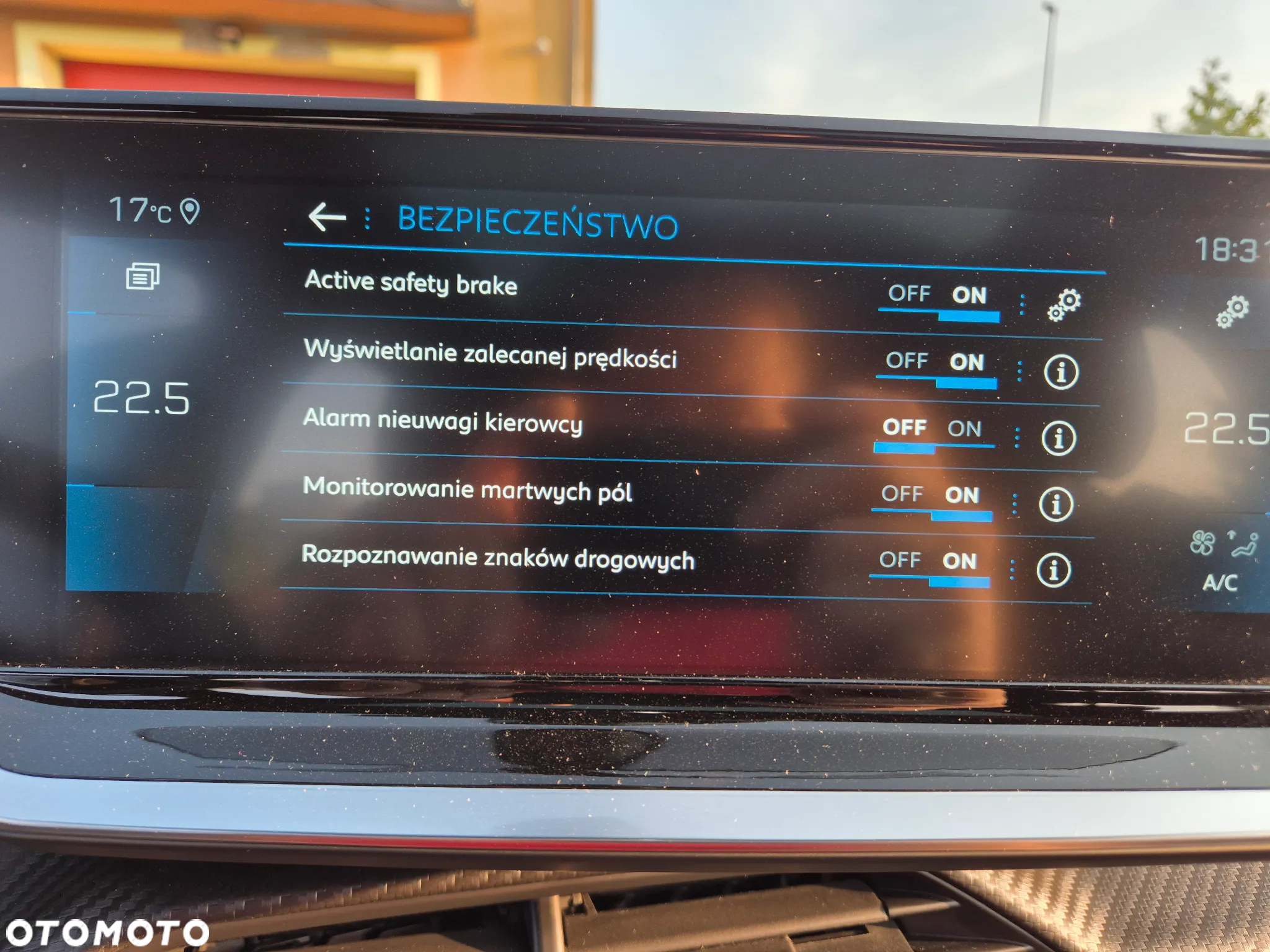Peugeot 208 PureTech 100 GT Pack - 21