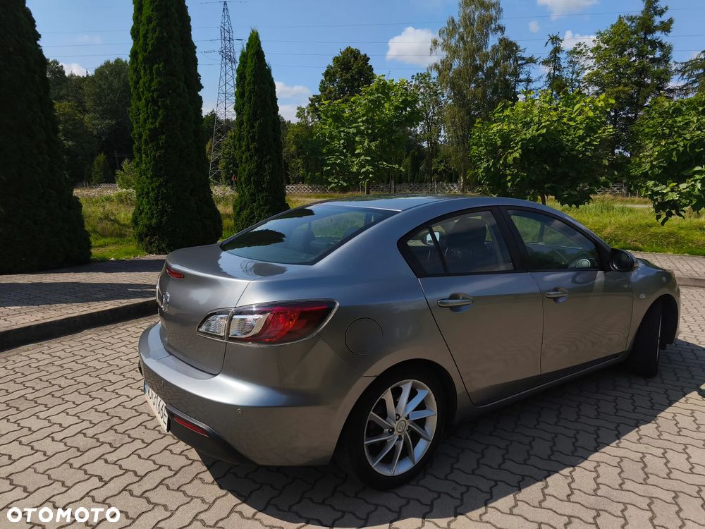 Mazda 3 2.0 Exclusive + - 5