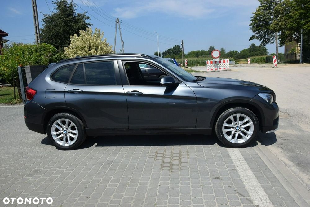BMW X1 xDrive18d - 11