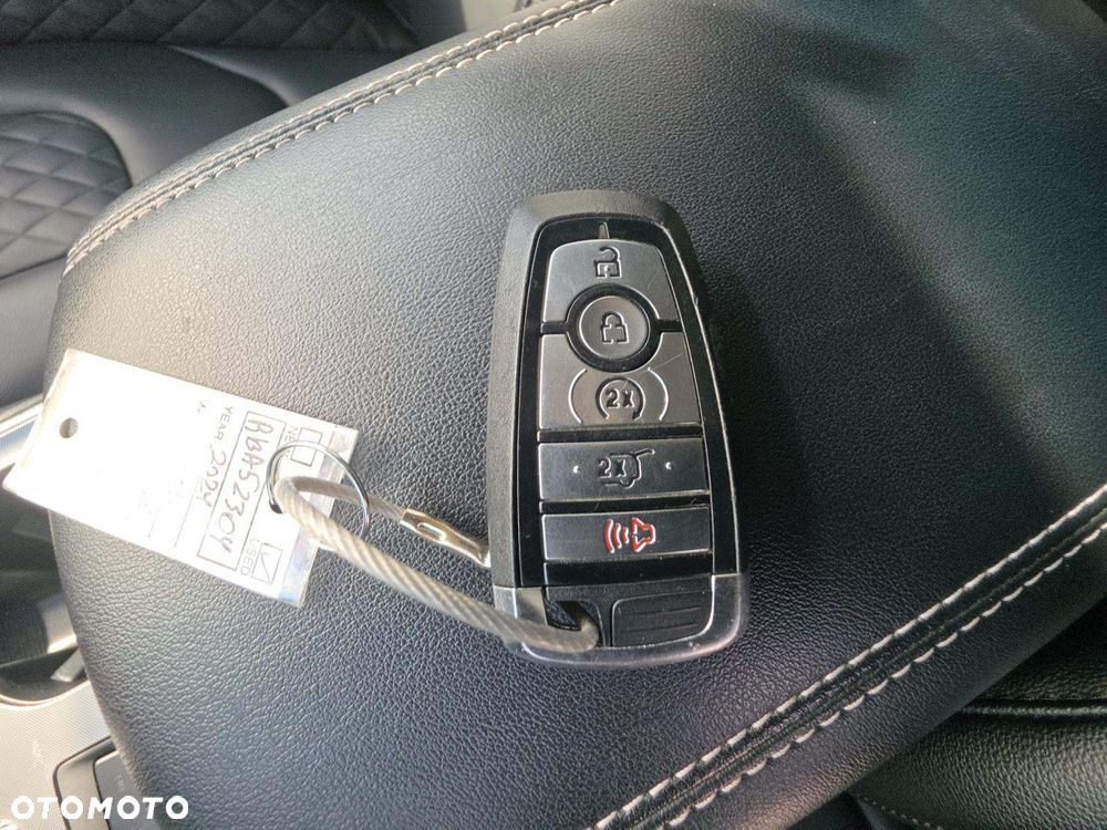 Ford Edge - 12