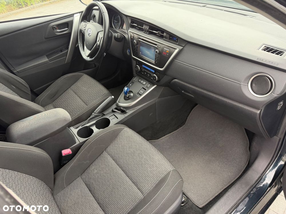 Toyota Auris 1.8 HSD Luna - 11