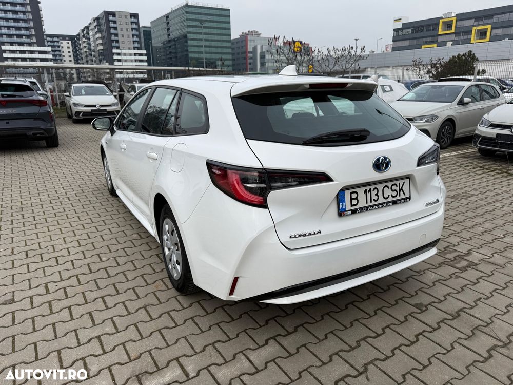 Toyota Corolla 1.8 HSD Eco - 11