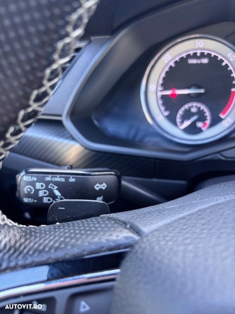 Skoda Superb 2.0 TDI DSG Sportline - 11