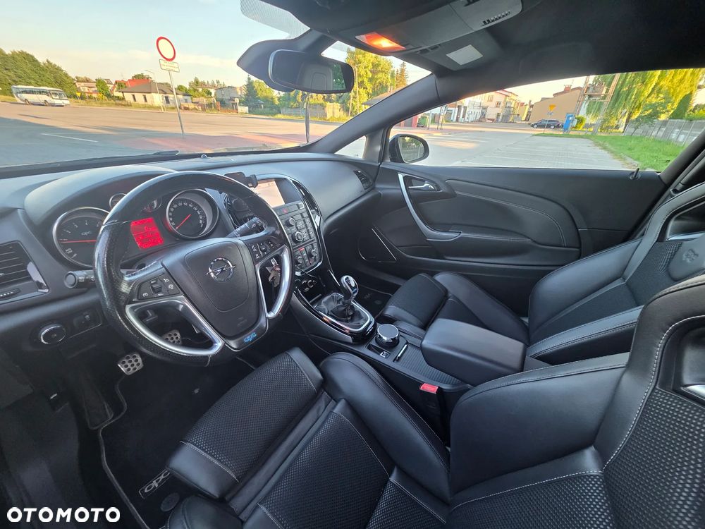 Opel Astra OPC - 9