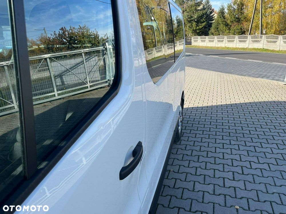 Renault Trafic - 17