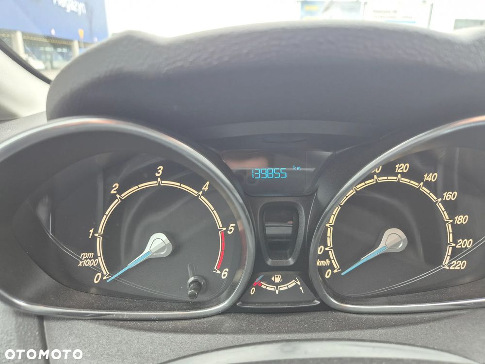 Ford Fiesta 1.6 TDCi SYNC Edition - 10