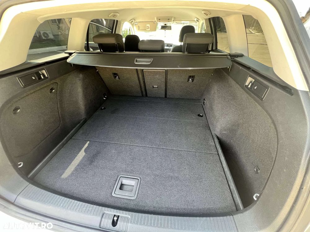 Volkswagen Golf Variant 2.0 TDI (BlueMotion Technology) Comfortline - 9