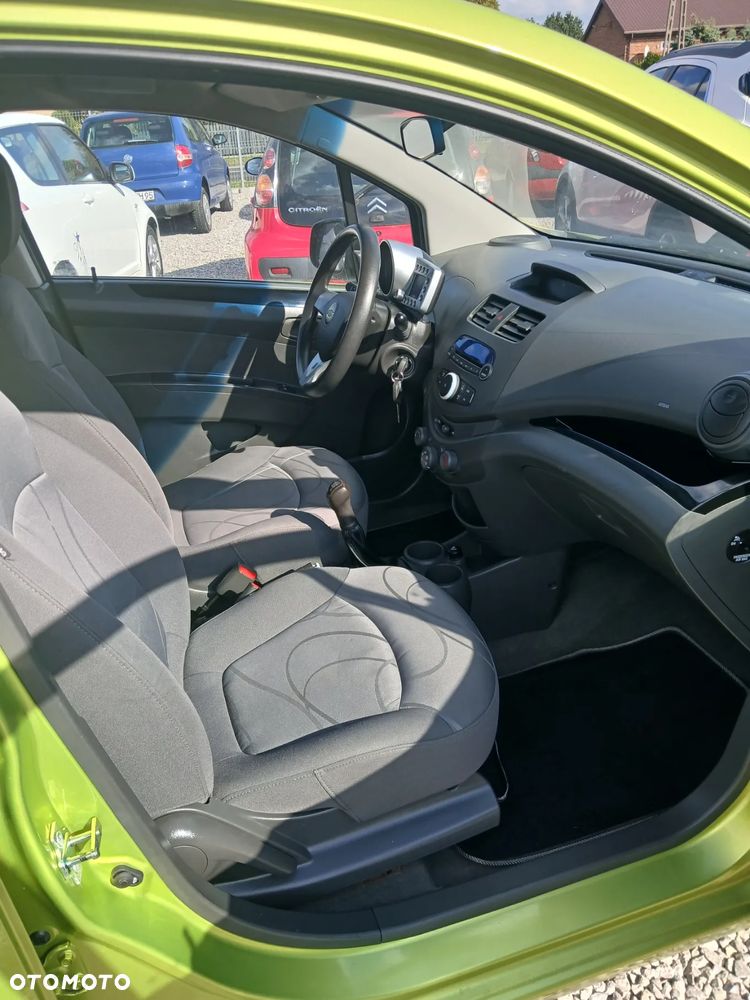 Chevrolet Spark - 15