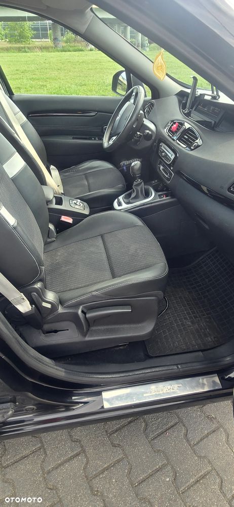Renault Grand Scenic Gr 1.6 dCi Energy Bose Edition S&S - 23