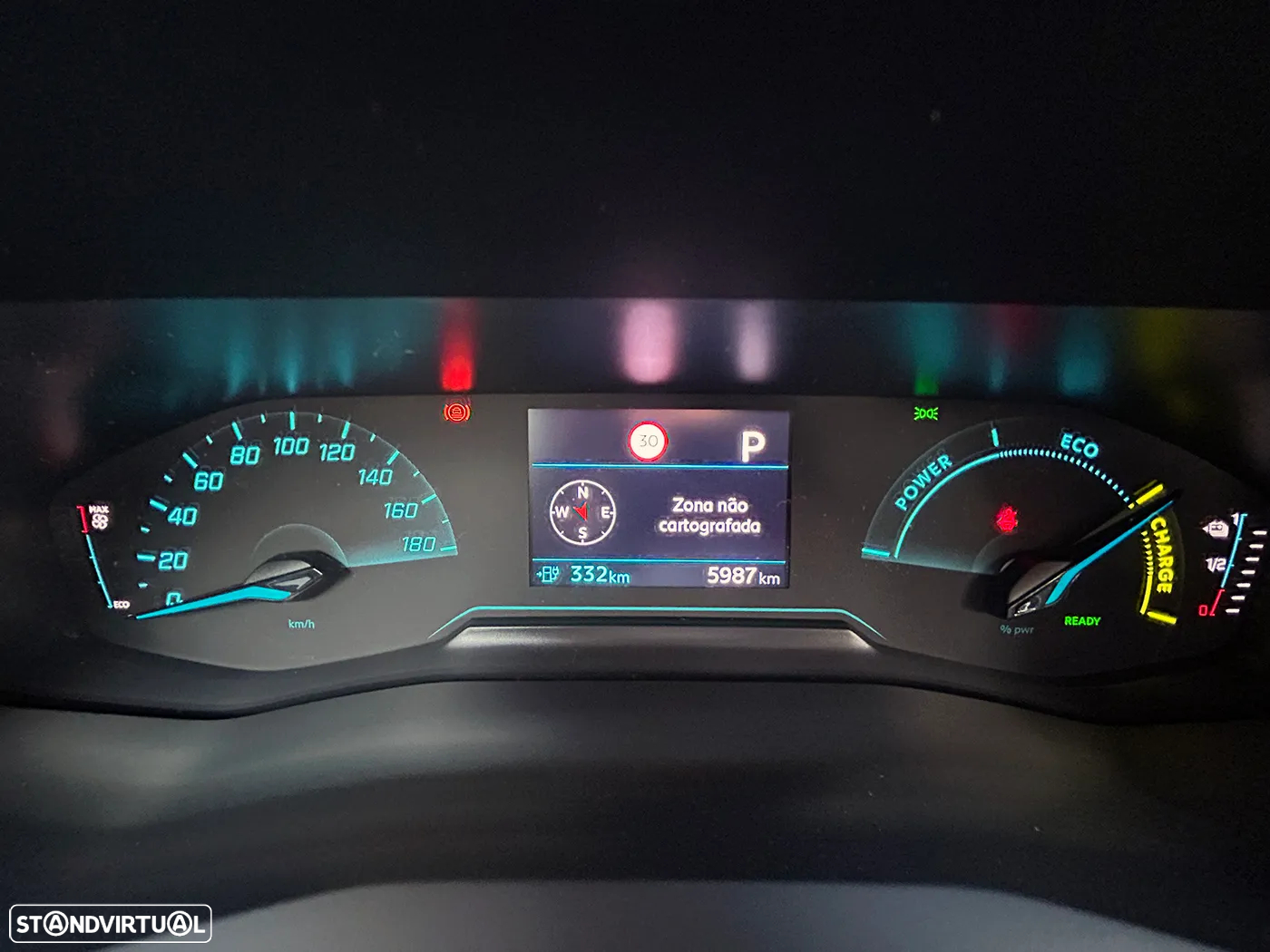 Peugeot e-2008 54 kWh Active - 41