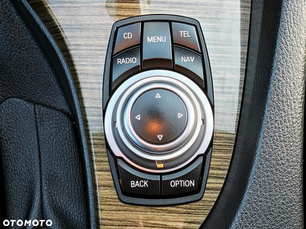 BMW X1 sDrive18i - 29