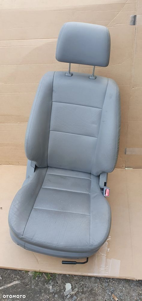 Fotel pasażera prawy przód przedni Kia Sorento I - 6