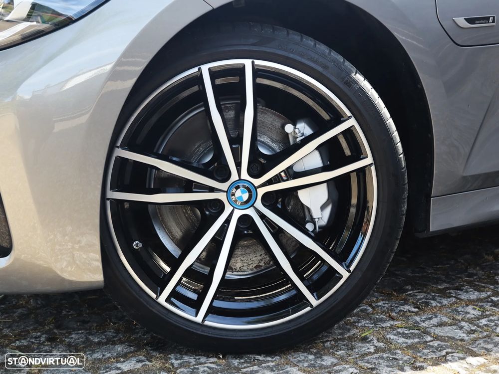 BMW 330 e Aut. M Sport - 10