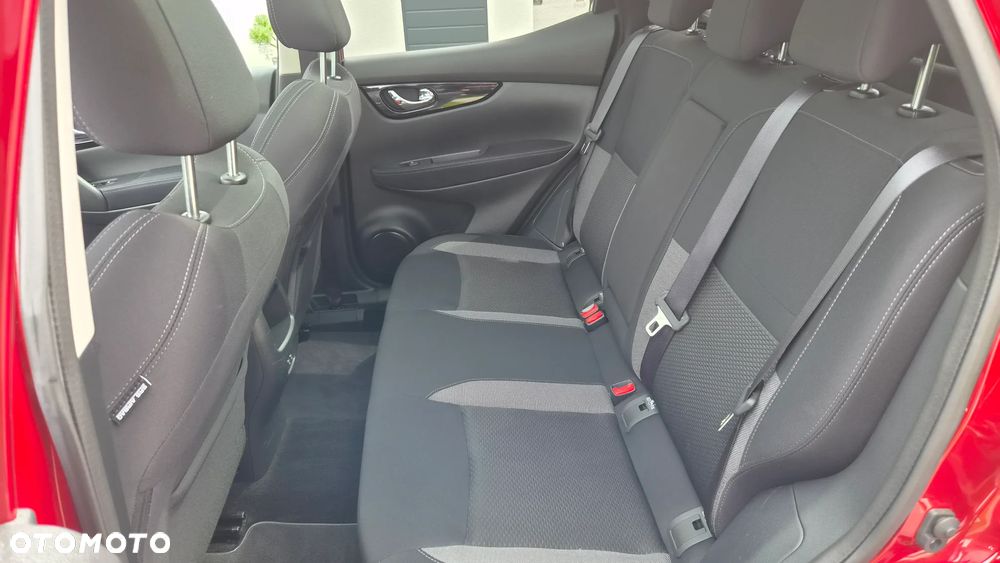 Nissan Qashqai 1.3 DIG-T N-WAY - 19
