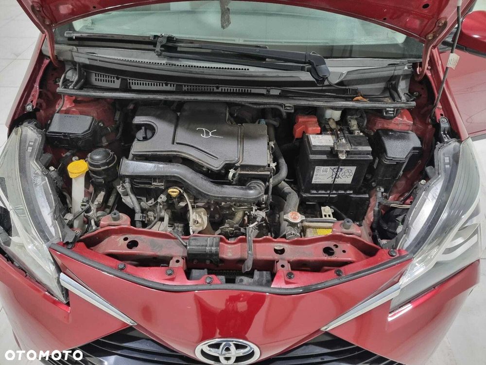 Toyota Yaris - 16