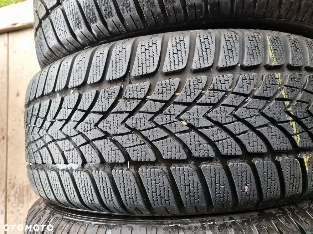 Opony Dunlop Winter sport 4D AO 225/50R17 98H 2024r 4x7,2mm super stan - 4