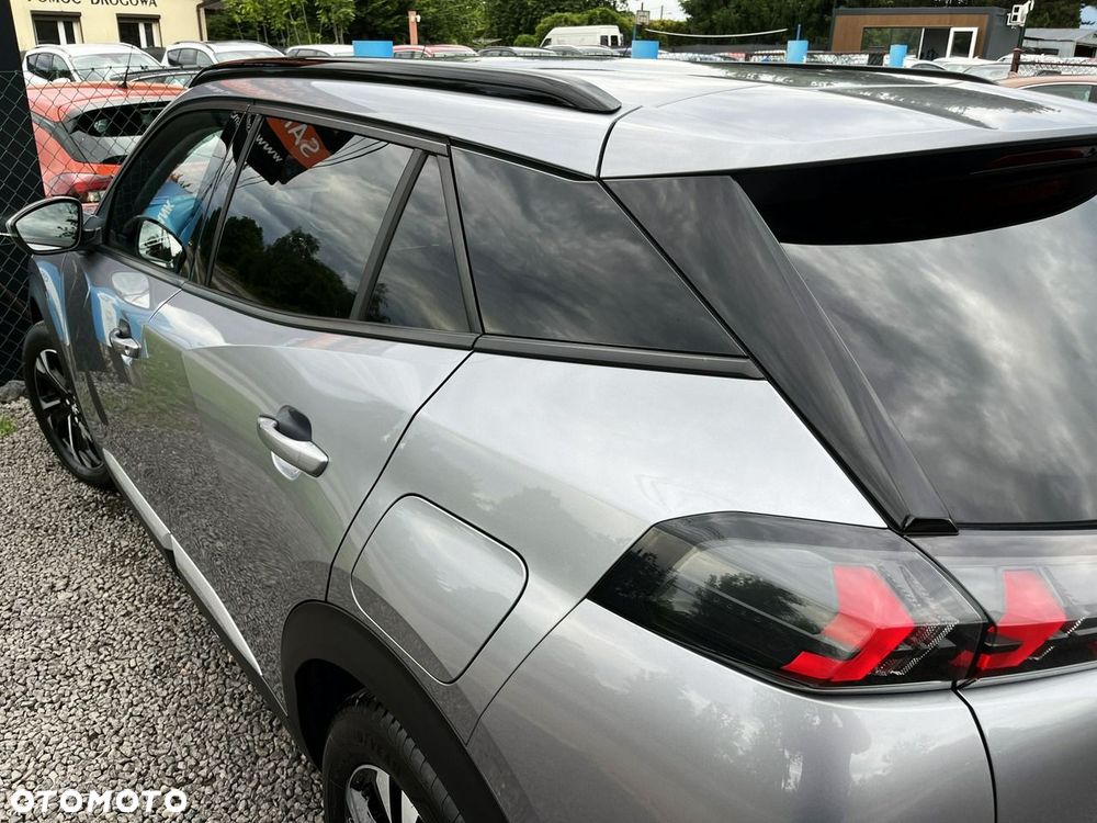 Peugeot 2008 PureTech 130 Allure S&S EAT8 - 24