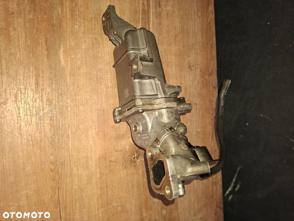 Renault chłodnica spalin 147357086R - 1