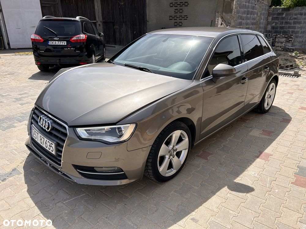 Audi A3 Sportback - 1