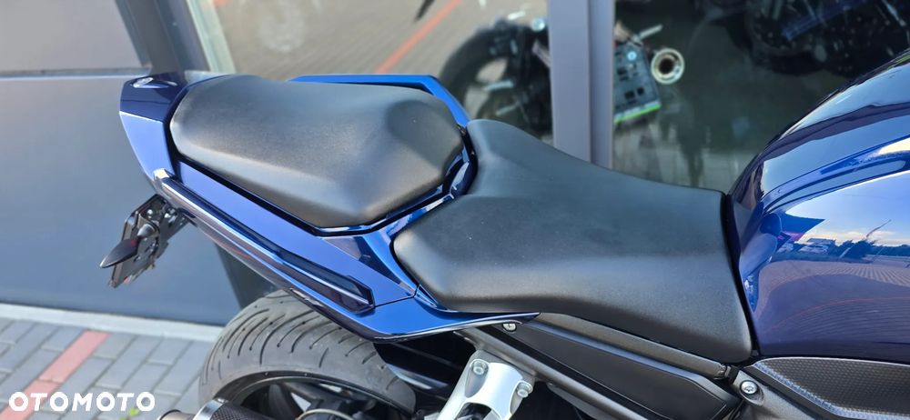 Yamaha FZ - 15