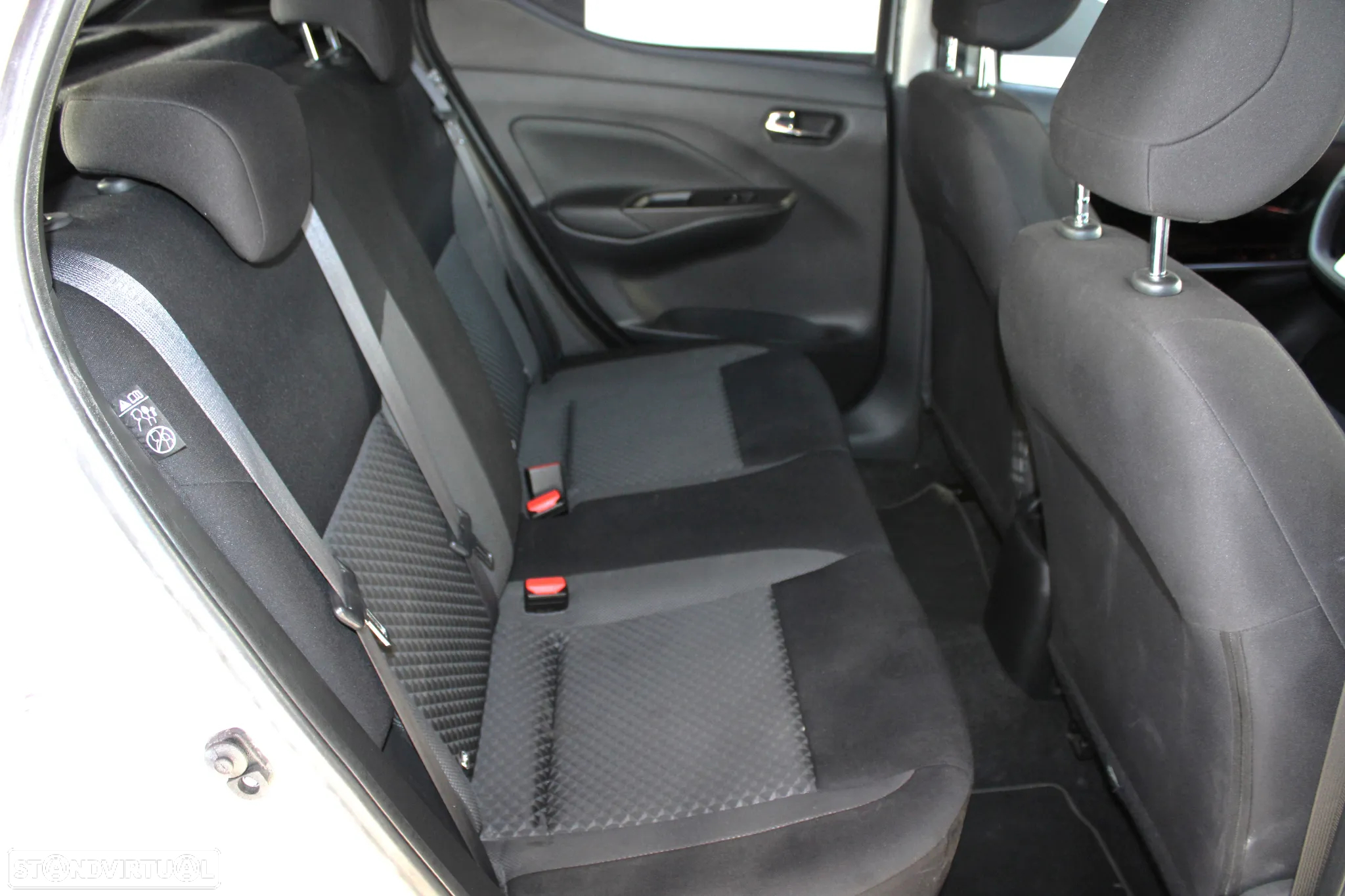 Nissan Micra 1.0 IG-T Acenta - 10