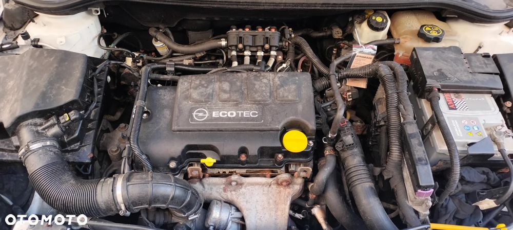 Opel Astra 1.4 Turbo Sport - 12