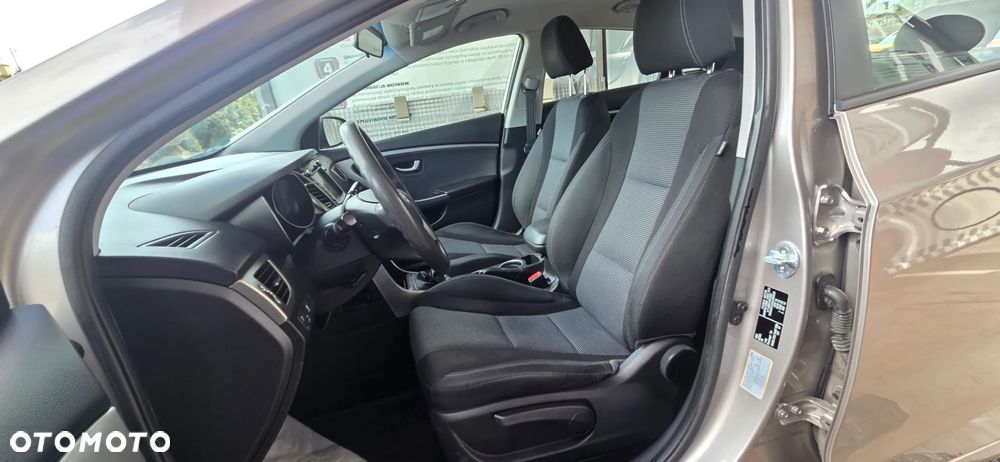 Hyundai i30 1.6 CRDi Premium - 29