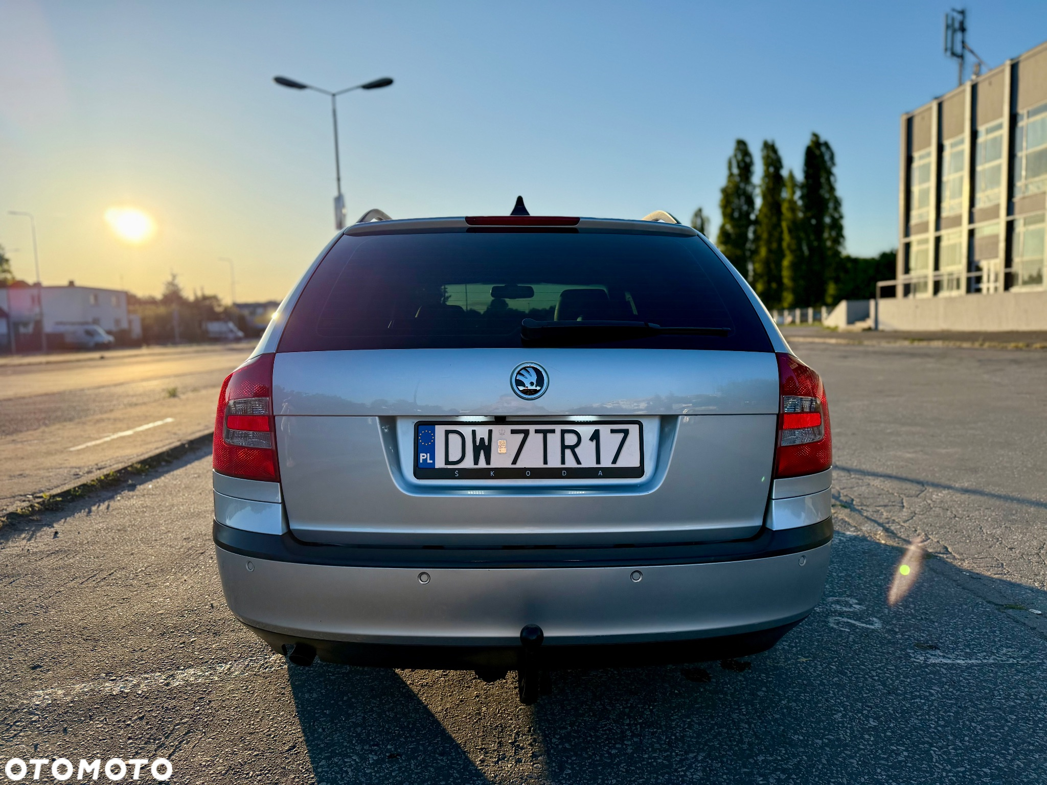 Skoda Octavia Combi 1.6 FSI Automatik Elegance - 4