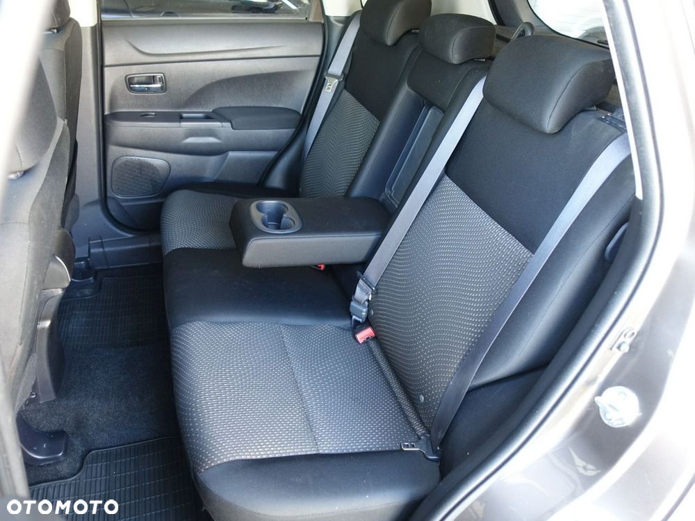 Mitsubishi ASX 1.6 2WD Edition - 17