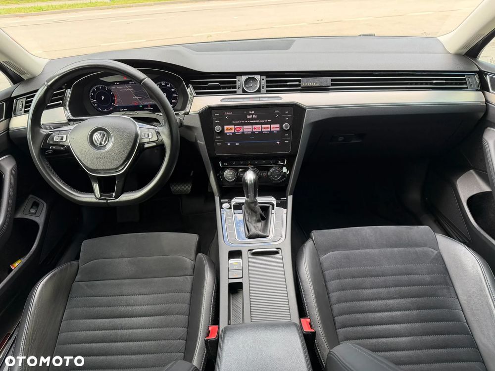 Volkswagen Passat 1.8 TSI BMT Highline DSG - 27