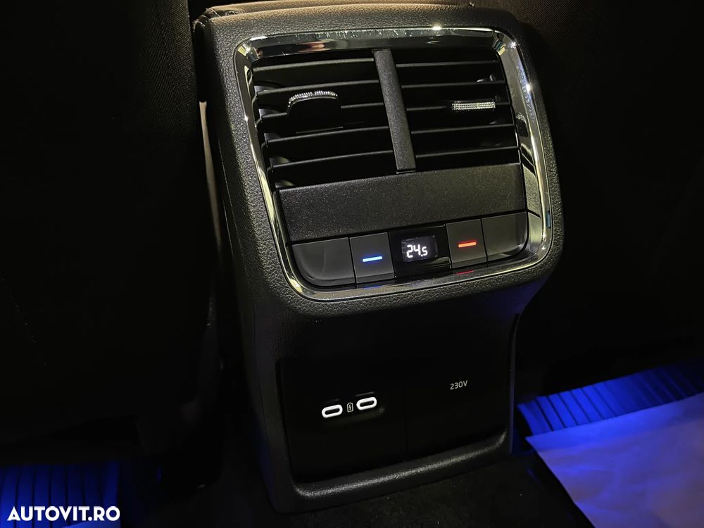 Skoda Octavia 2.0 TDI DSG Style - 25