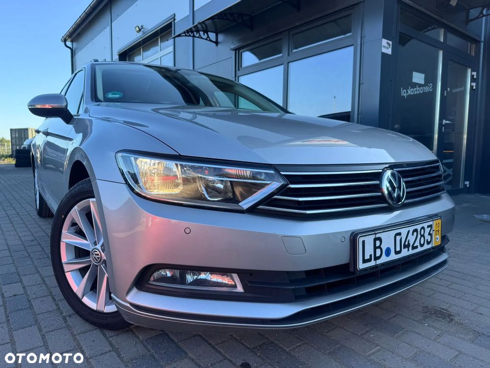 Volkswagen Passat 2.0 TDI (BlueMotion Technology) DSG Comfortline - 8