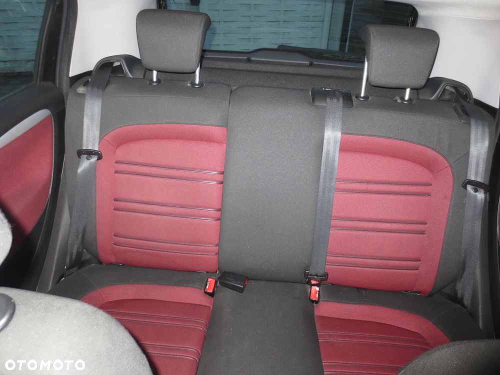 Fiat Punto 1.4 Easy S&S - 22