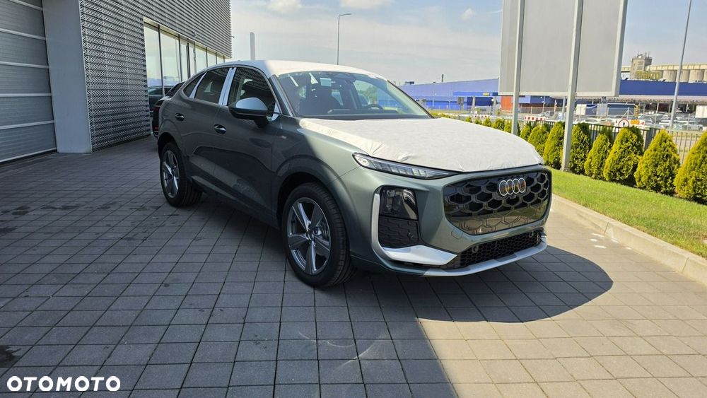 Audi Q3 Sportback - 6