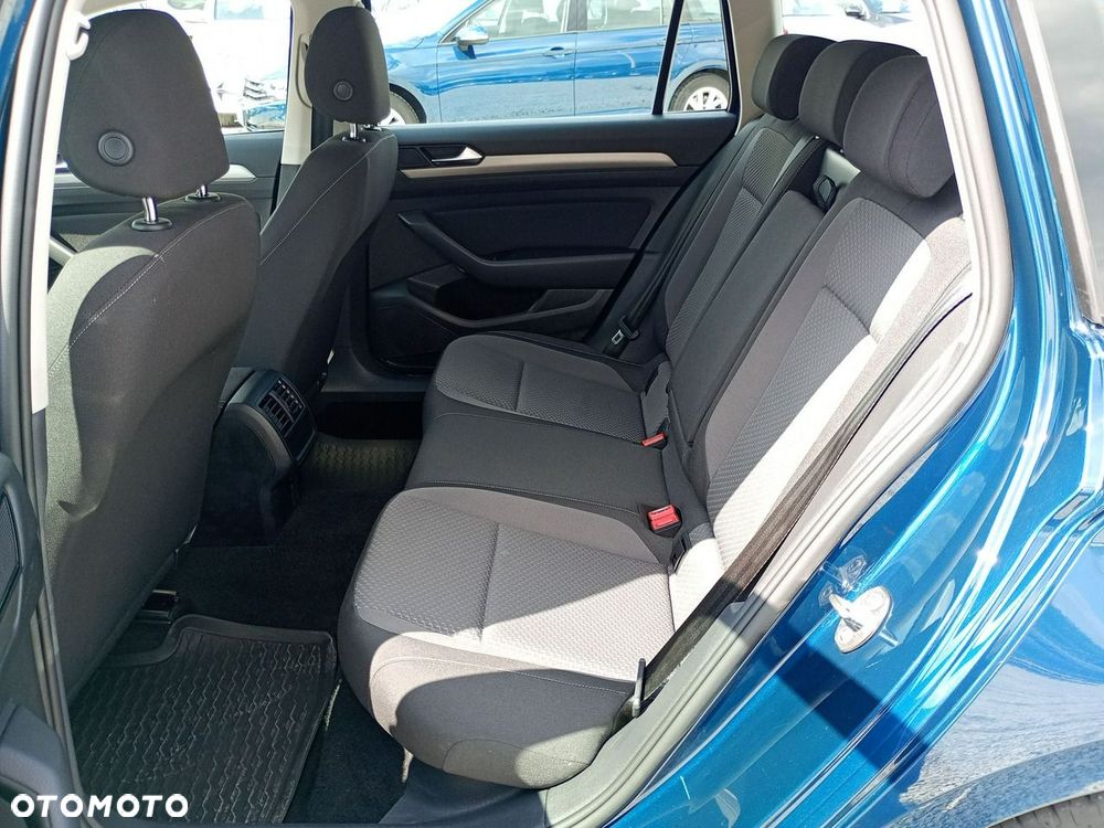 Volkswagen Passat Variant 2.0 TDI EVO Essence - 24
