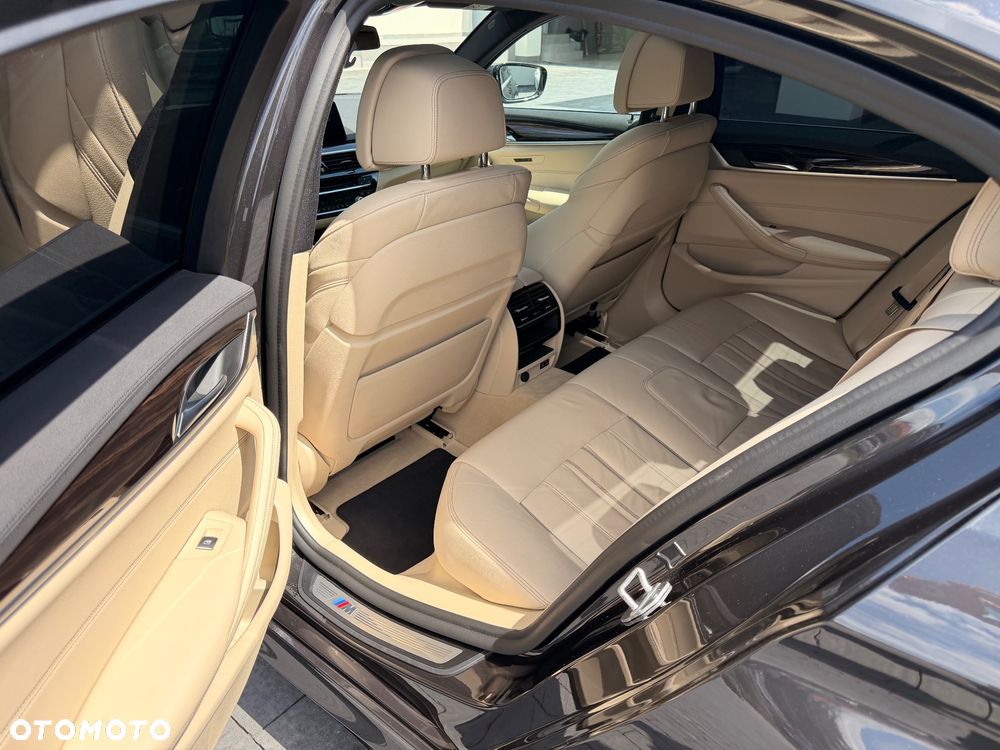 BMW Seria 5 530e iPerformance xDrive - 29