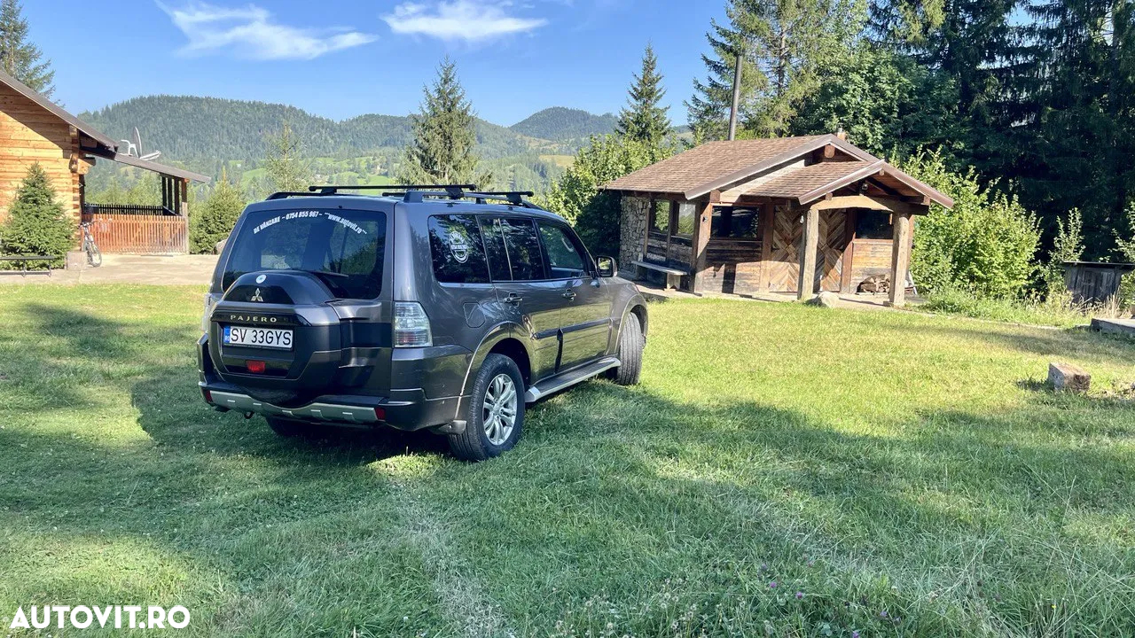 Mitsubishi Pajero - 29