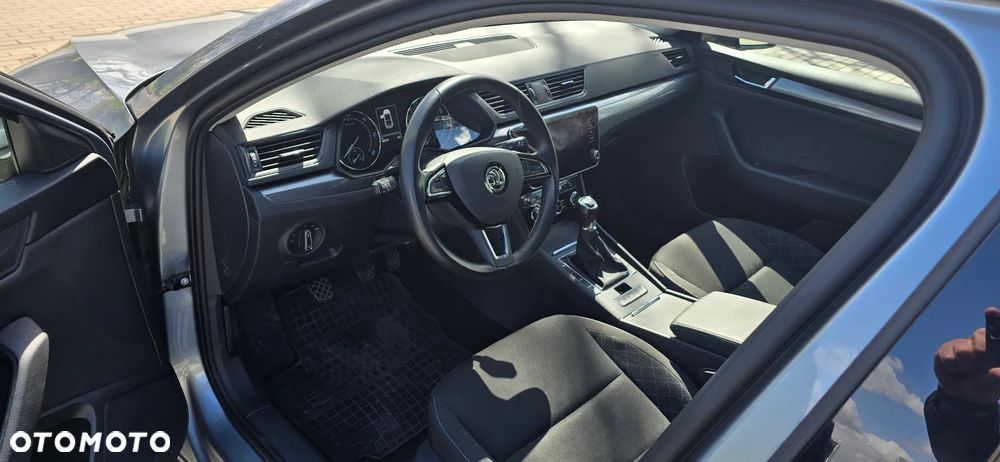 Skoda Superb 2.0 TDI Active - 19