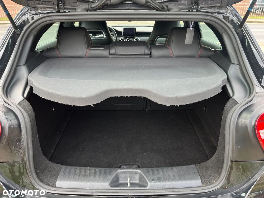 Mercedes-Benz Klasa A 250 (BlueEFFICIENCY) 7G-DCT AMG Sport - 21