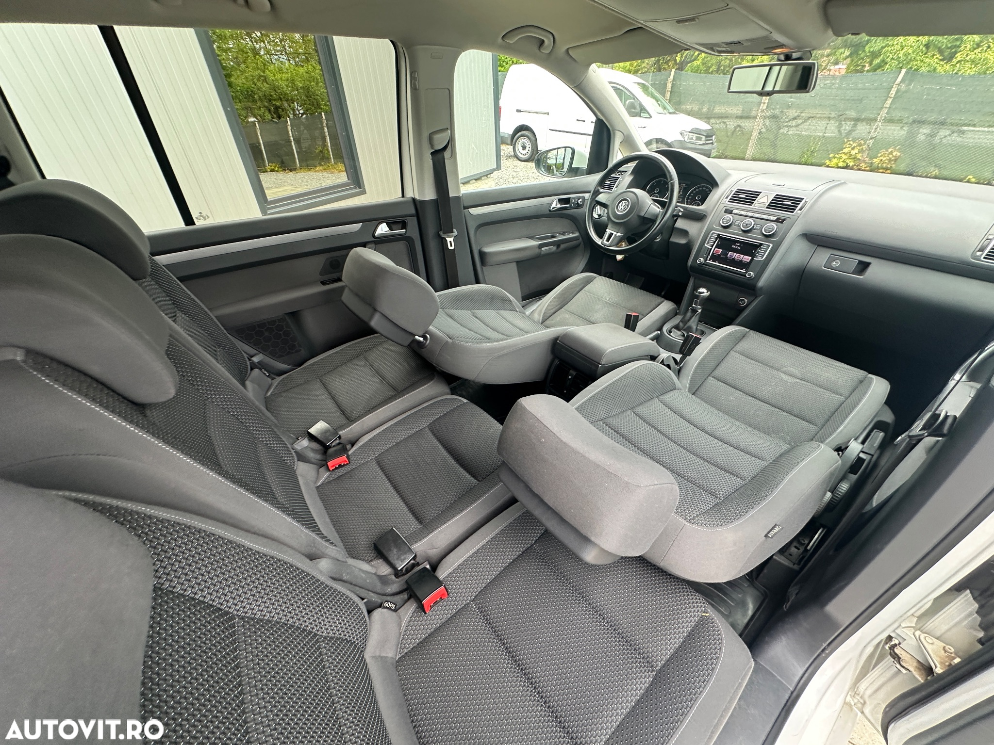 Volkswagen Touran 2.0 TDI BlueMotion Technology Comfortline - 23