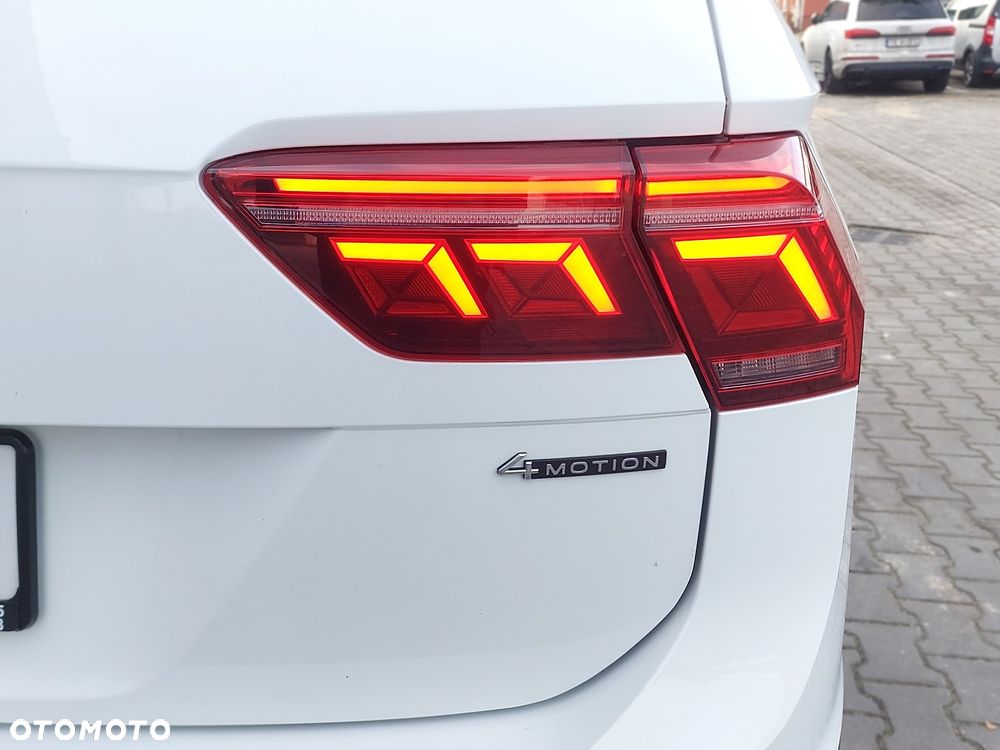 Volkswagen Tiguan - 12