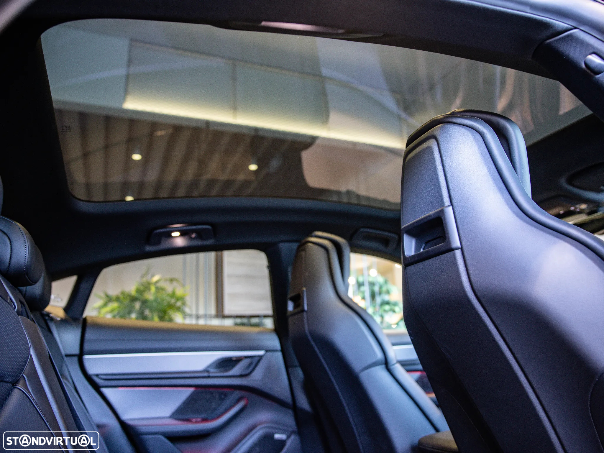 Porsche Taycan 4S - 11