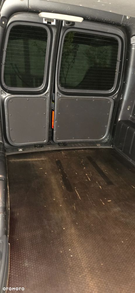 Volkswagen Caddy - 15