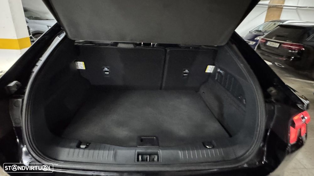 Ford Mustang Mach-E Alargada - 13