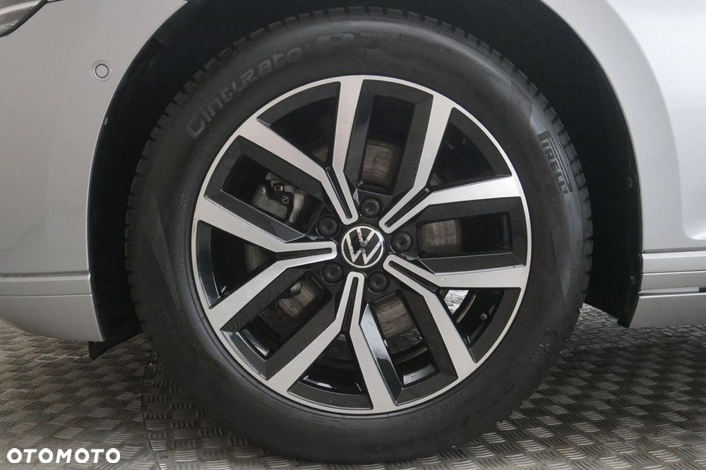 Volkswagen Passat - 14