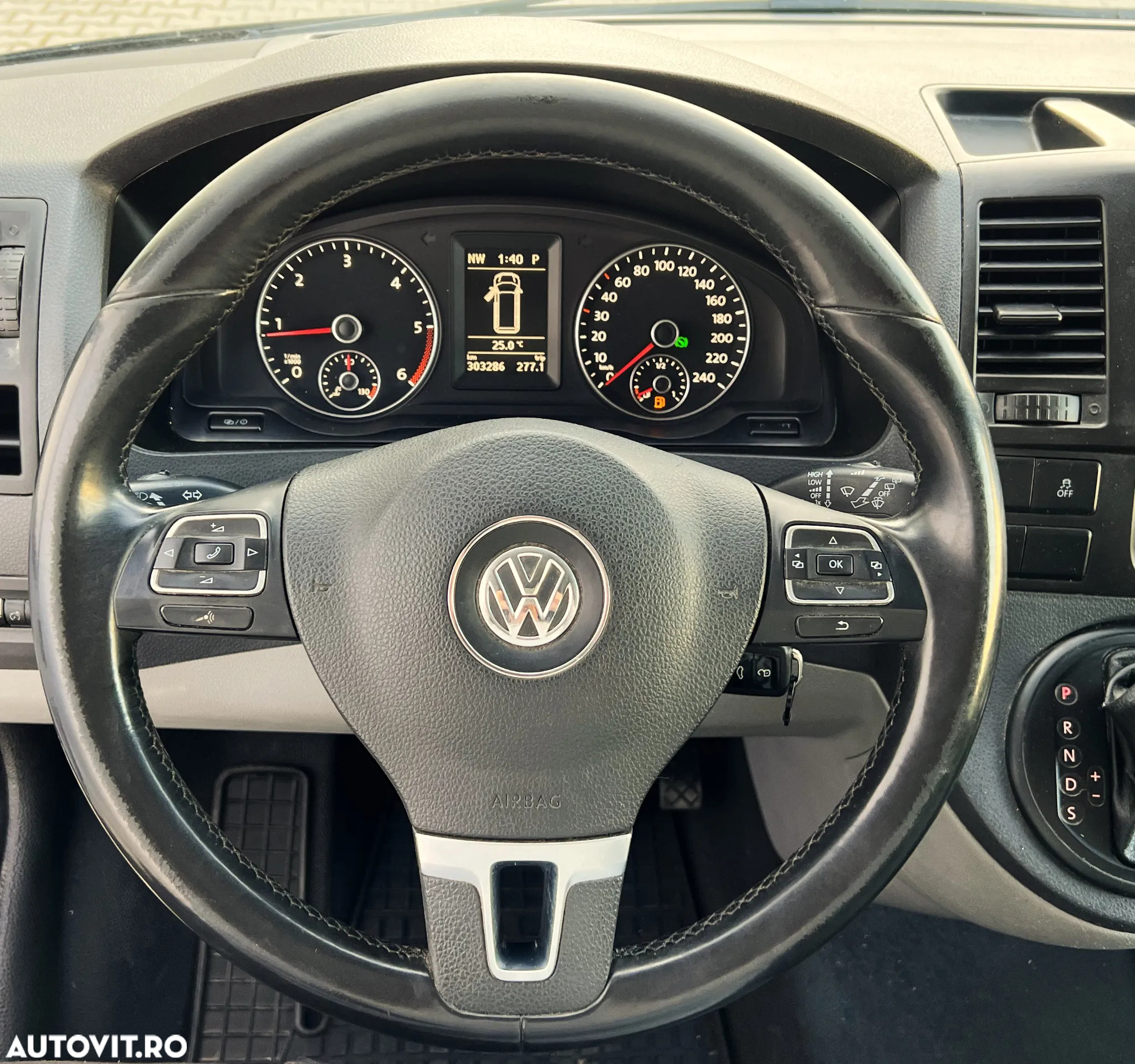 Volkswagen Transporter - 13