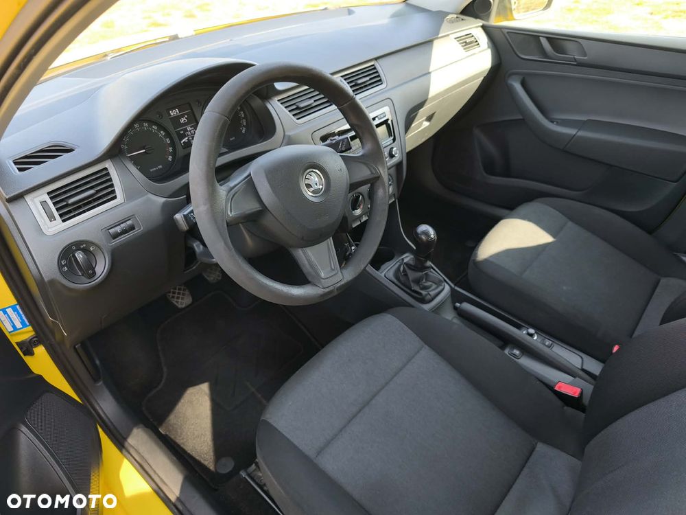 Skoda RAPID 1.6 TDI Cool Edition - 23