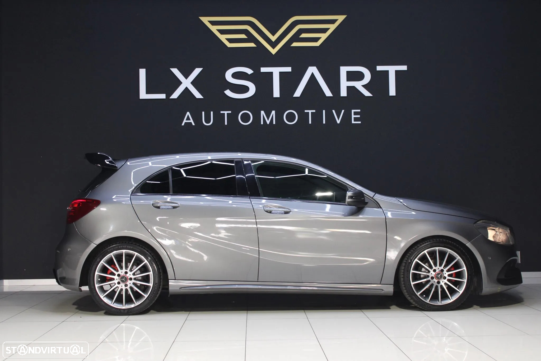 Mercedes-Benz A 180 d AMG Line - 4